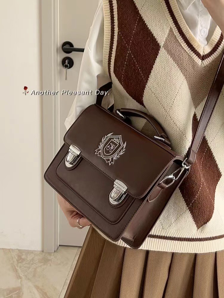 2024 JK Uniform Shoulder College Style Commuter Large Capacity Postman Bag Student Outing Backpack_voghion.com