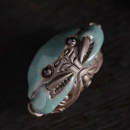 Ge Kiln Tea Pet Small Crab Ornaments Can Raise Creative Personality Hairy Crab Tea Play Tea Table Kung Fu Tea Set Tea Ceremony Accessories
