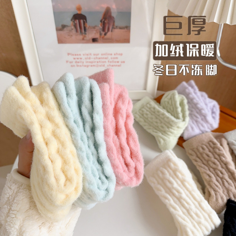 日本の柔らかいモチモチの毛の麻の花の中の筒の靴下の女性insの潮の秋冬のベルベットの厚い保温の床の家の睡眠の靴下|undefined