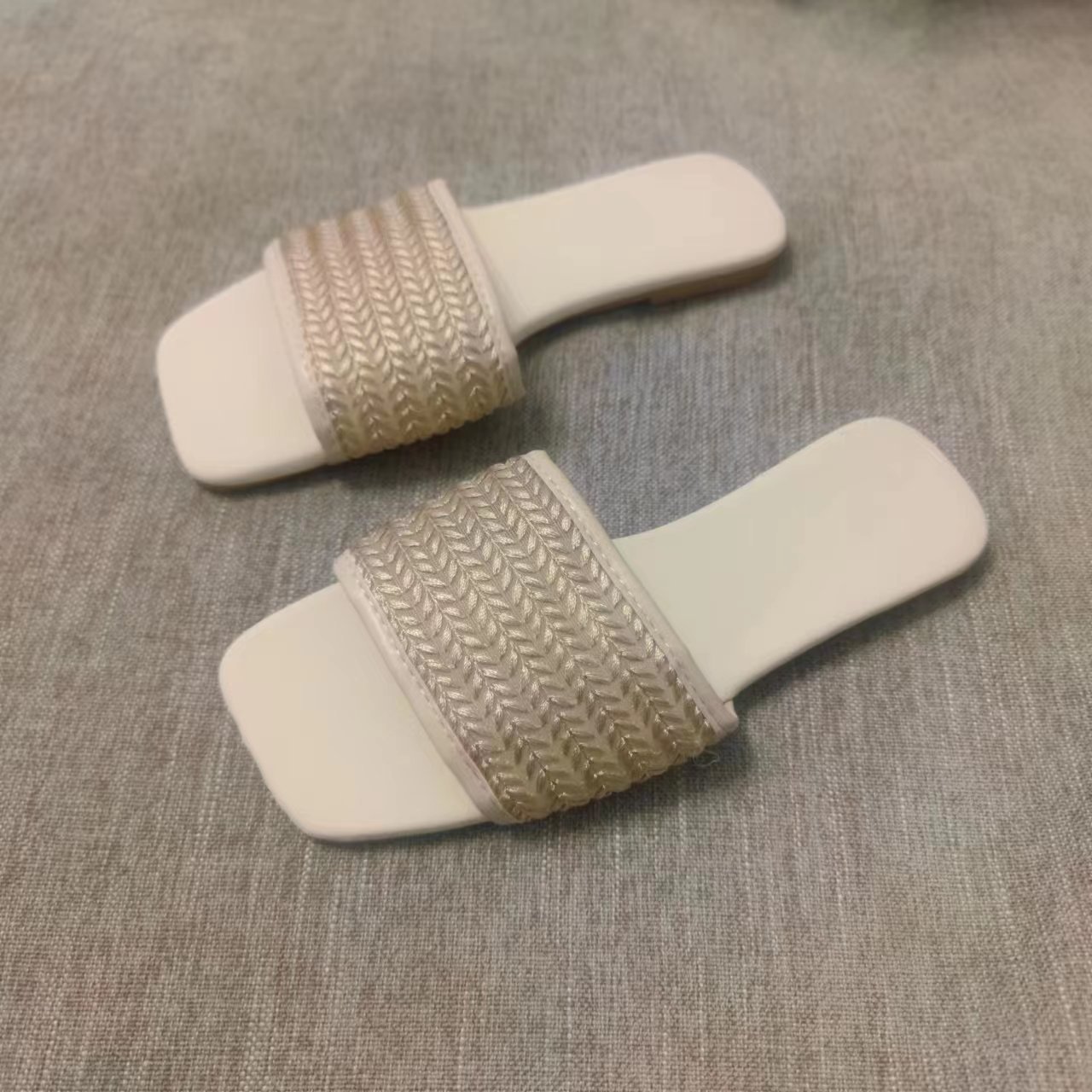 Sandales tissées à fond plat pour femmes, vêtements d'extérieur d'été, pantoufles taille unique, nouvelle collection 2023_voghion.com