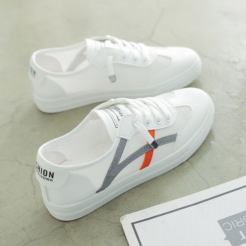 Zapatos blancos casuales universales para mujeres verano 2025 nuevos zapatos de skate transpirables de malla cómodos zapatos deportivos para mujeres