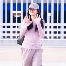 现 韩国金智秀同款gila星星长袖T恤韩系女装修身显瘦亲肤斜肩罩衫