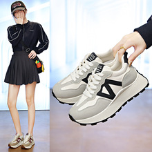 ����\��ŮЬ�ܲ��p��ins��2025�ļ��ٴ����e���m����Ь�ϵ�Ь��