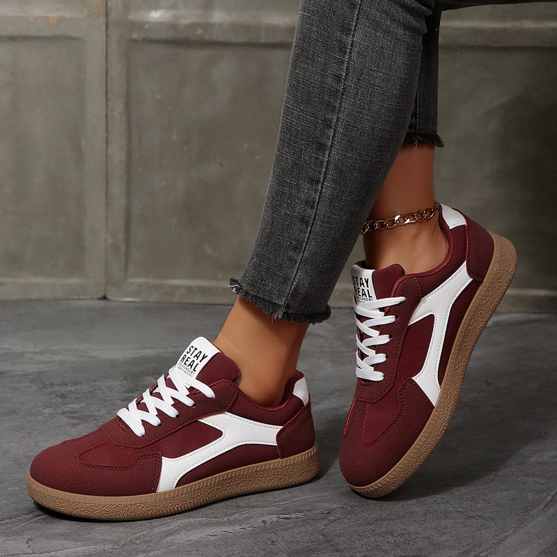 2026 Spring and Autumn New Style Large Size Flat Casual Versatile Outdoor Non-Slip German Training Shoes Lace-Up Sneakers