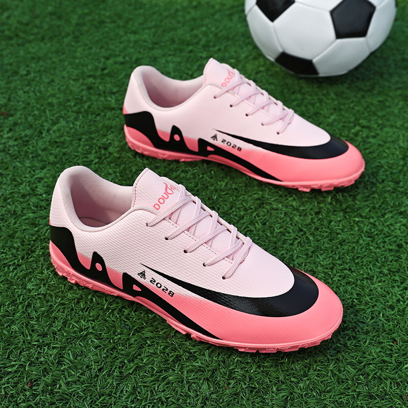 Nuevos zapatos de fútbol para adultos con clavos antideslizantes transfronterizos, zapatos para niños de entrenamiento profesional para hombres y mujeres, zapatos deportivos bajos para jóvenes