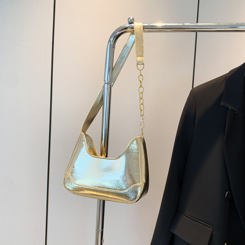 Bolsos debajo de las axilas para mujeres 2024 nueva moda de cadena de nicho de diseño de alta sensación de anguila mochila de hombro