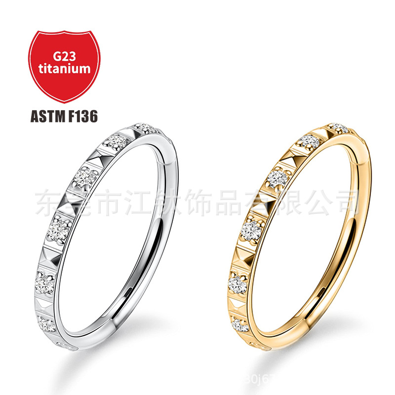 Pointed titanium steel lip stud product view