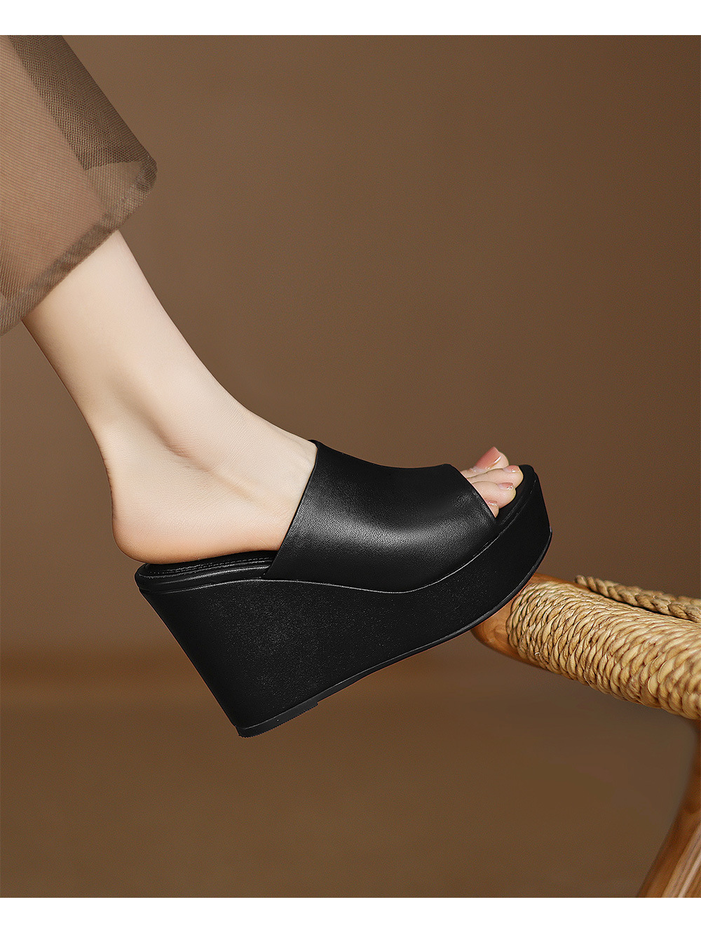 Sandal cao gót đế xuồng nữ hở mũi quai ngang gót 10 cm — Đen [da cừu] chi tiết 6