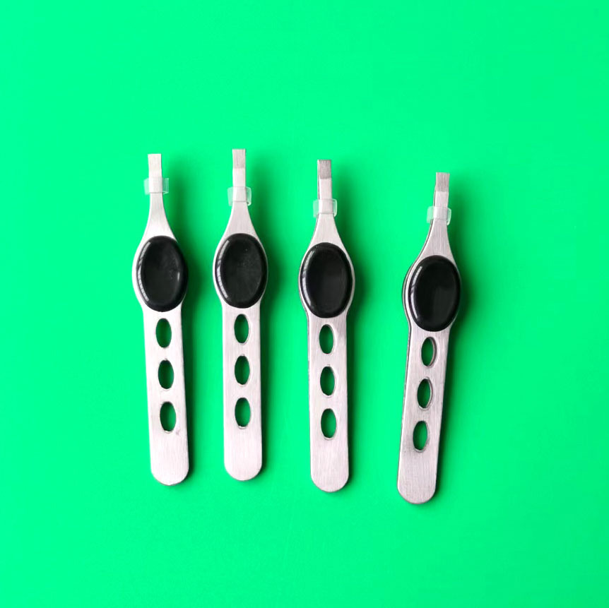 Fuente transfronteriza de cejas de acero inoxidable 3 agujeros cejas pinzas multifuncionales pinzas de maquillaje pinzas de cejas pinzas