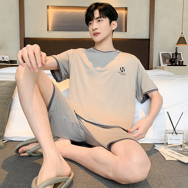 Pijamas para hombres 2024 nuevo modelo de verano pantalones cortos de mangas cortas delgados de verano grande conjunto de ropa casera casual