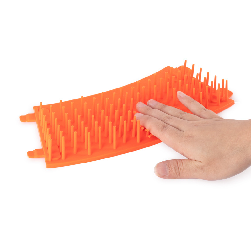 定制橙色款宠物清洁器 硅胶狗用品 护理道具 硅胶狗爪清洗杯