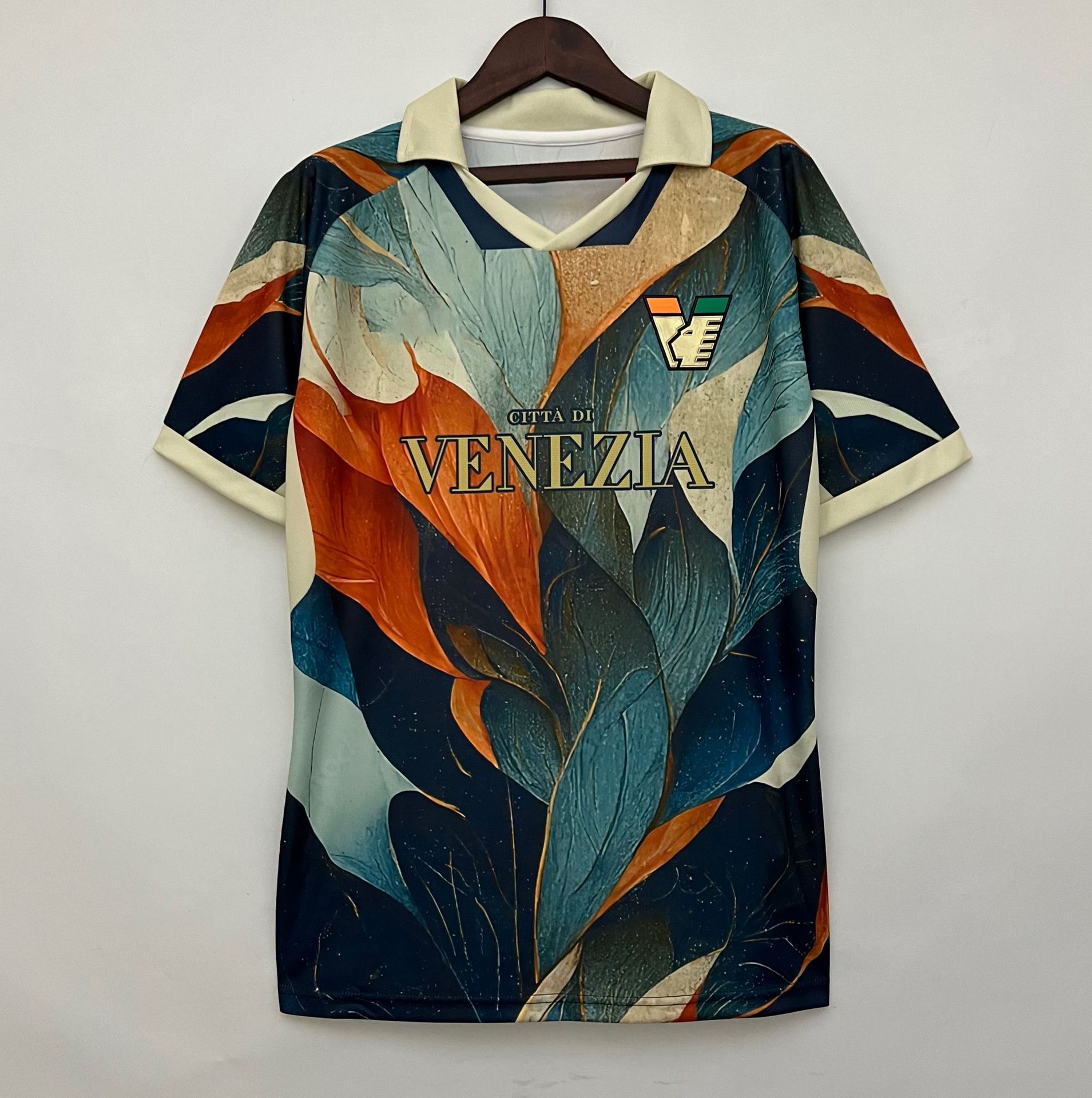 2223 베니스 스페셜 에디션