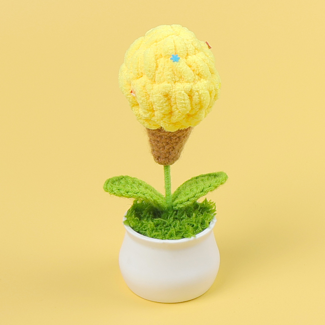 Pot de helado amarillo