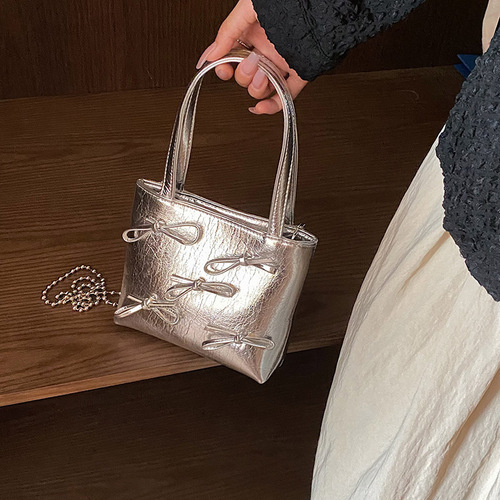 Simple and fashionable small handbag for women, Korean style, casual small square bag,  summer high-grade texture underarm bag 