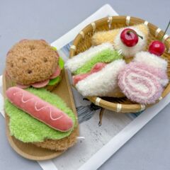 卡通汉堡三明治玩偶樱桃蛋糕毛绒挂件仿真食物包包挂饰服装辅料