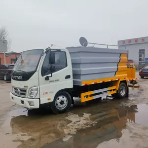Fukuda 5 tonluq suvarma maşını, duman topu, 8 tonluq bələdiyyə çiləyici.