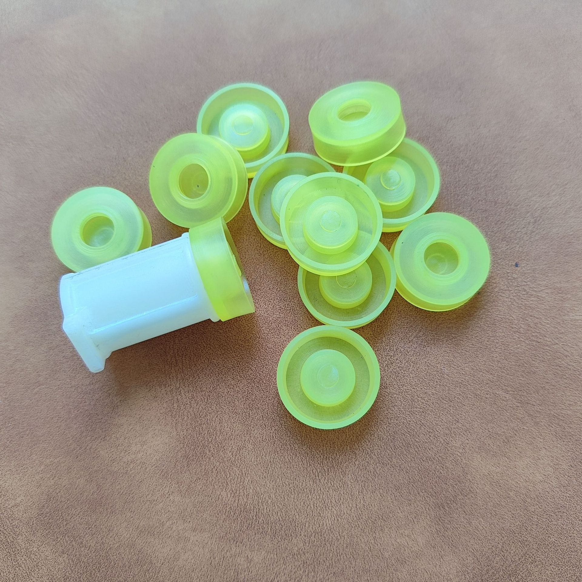 牛筋皮碗 橡胶皮碗 塑料皮碗 气密皮碗 690玩具皮碗