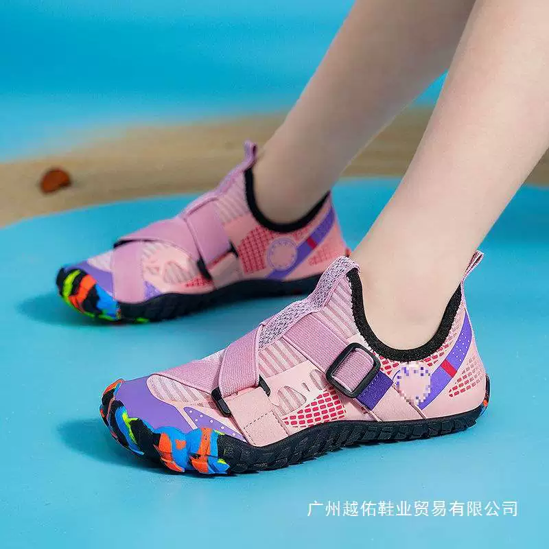 Детская летняя уличная быстросохнущая обувь для мальчиков и девочек, обувь для плавания для детей среднего и старшего возраста, легкая нескользящая пляжная обувь.
