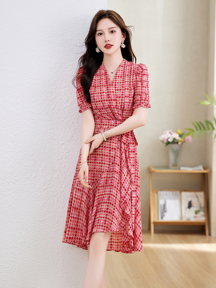 Váy maxi nữ cổ chữ V thắt eo họa tiết hoa nhí mùa hè — Màu xanh lá, Màu đỏ