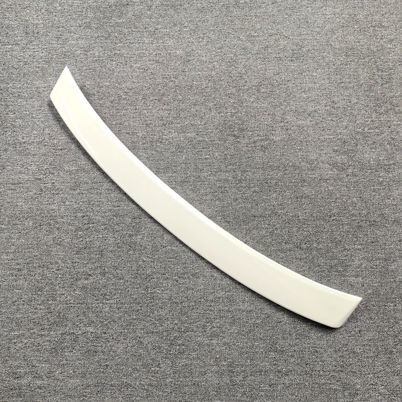 Suitable for 2015-2018 Toyota Crown Top Wing 14Th Generation Crown Modification Special Punch-Free Rear Spoiler