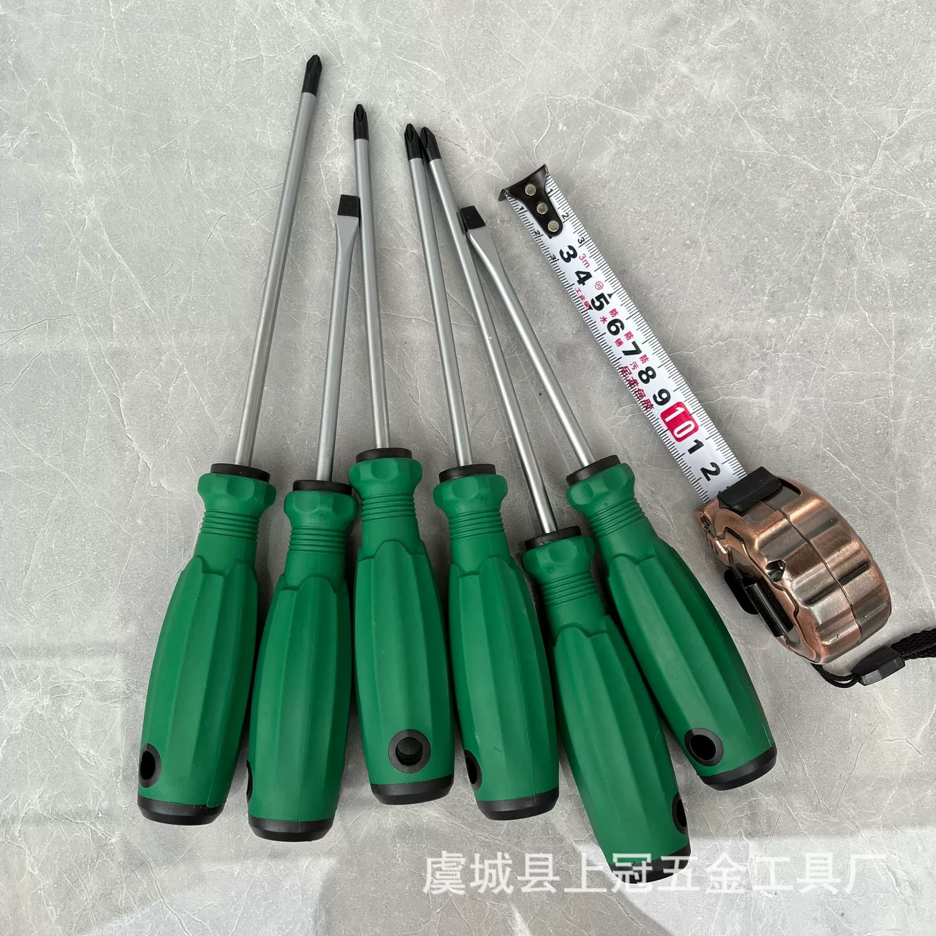 Non-slip handle, strong magnet, screwdriver, wholesale