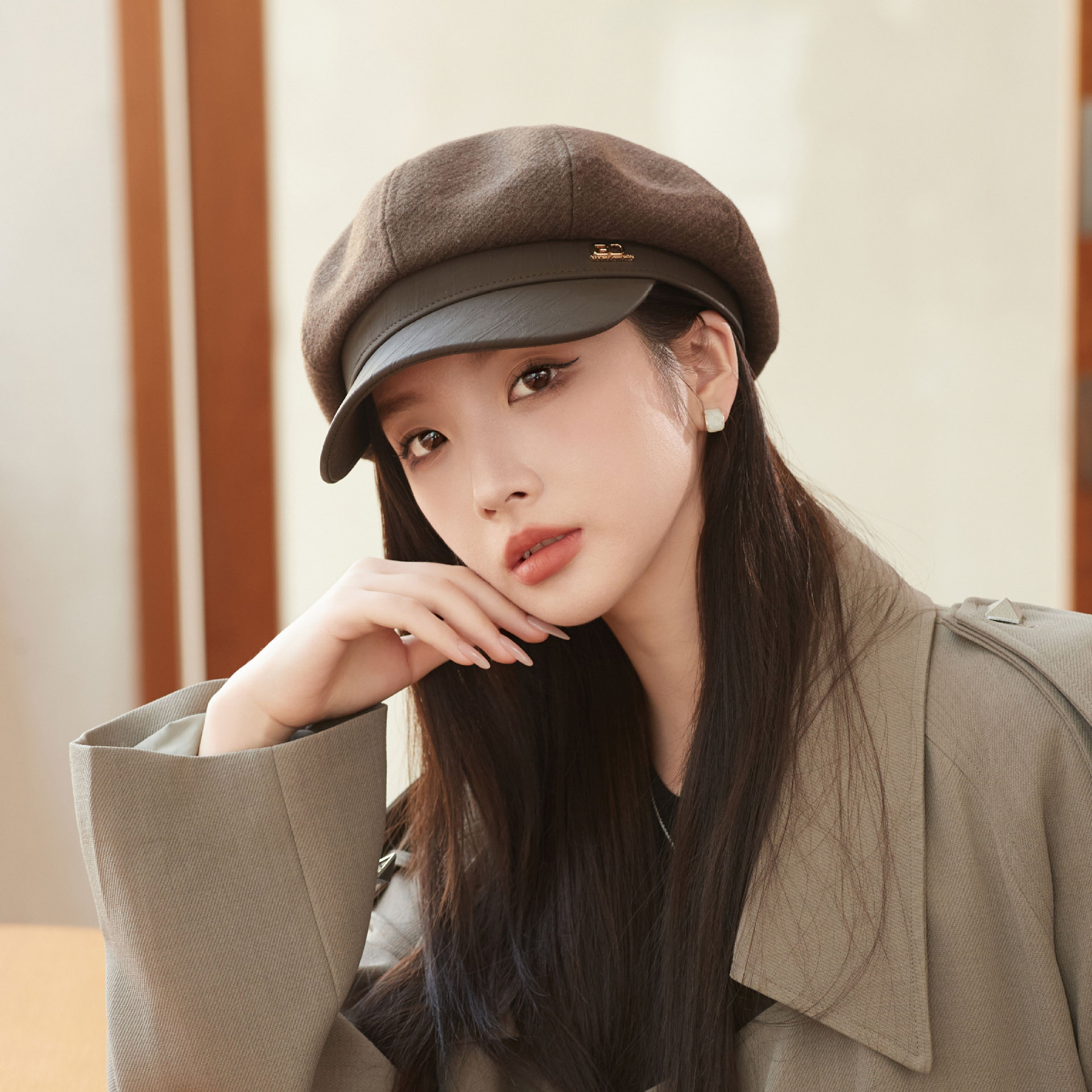 Cappello unisex alla moda in pelle con patchwork ottagonale da donna autunno-inverno vintage nero grande testa rotonda mostra viso piccolo cappello_voghion.com