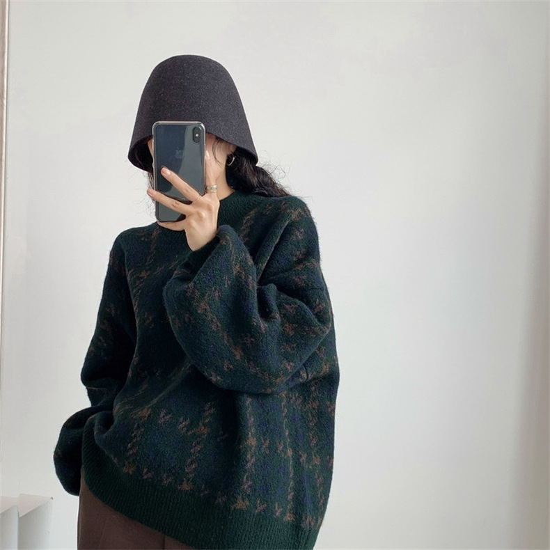 Autumn and Winter New Christmas Thickened Wine Red Sweater for Women's Retro Hong Kong Style, Luxury and Lazy French Style_voghion.com