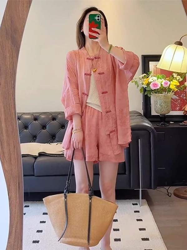 ファットmm新しい中国風レトロスーツ女性のピンクバックル日焼け止めシャツツーピースセットootd着用新しいショーツトレンディ|undefined