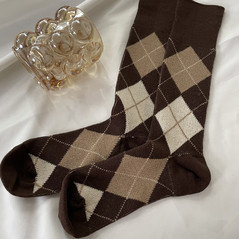 Autumn And Winter Japanese College Style Cotton Double Needle Mixed Color Diamond Grid Calf Socks Classic All-match Mid-tube Socks
