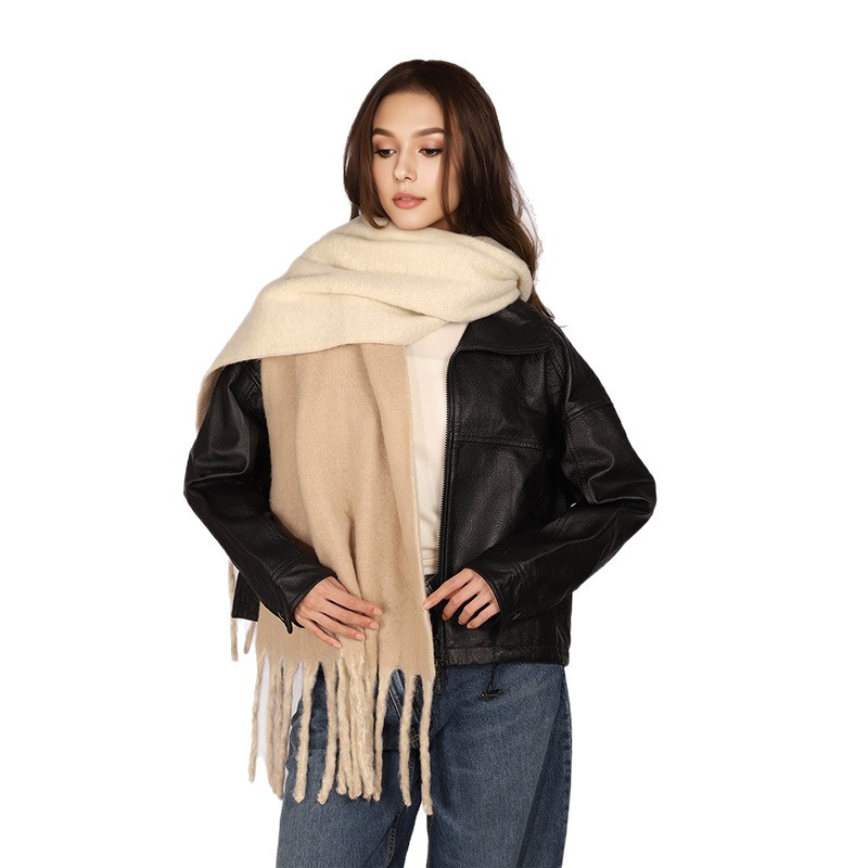 Nueva bufandas de lana para mujeres otoño y invierno caliente color sólido versátil estilo coreano de alta calidad brilla bufandas al por mayor