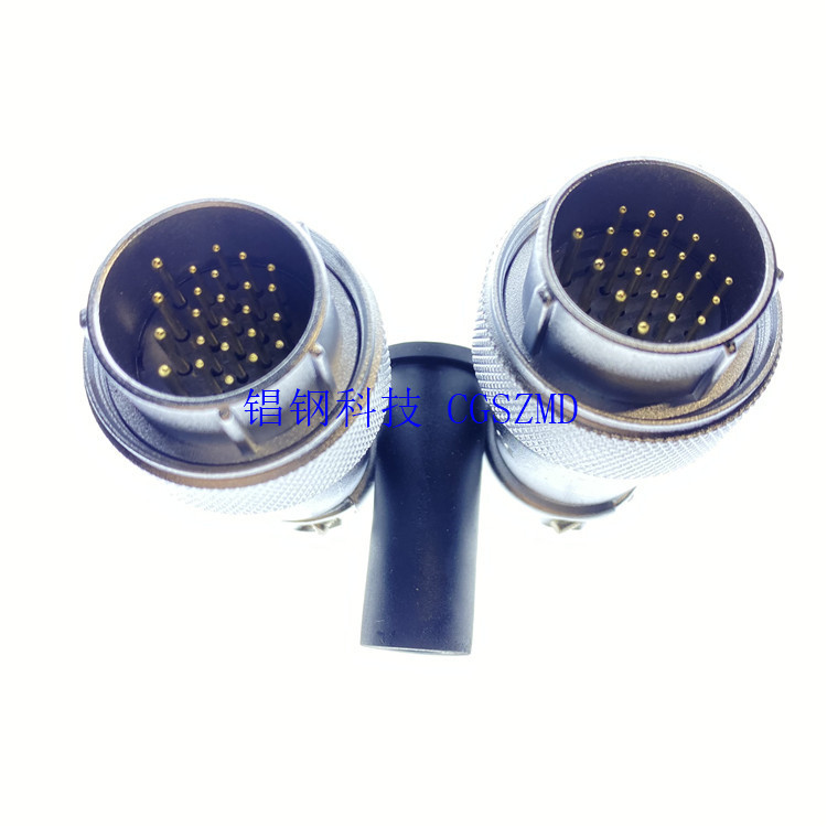 ������WMWS28K24TQ +Z 4-Hole flange panel receptacle with cap