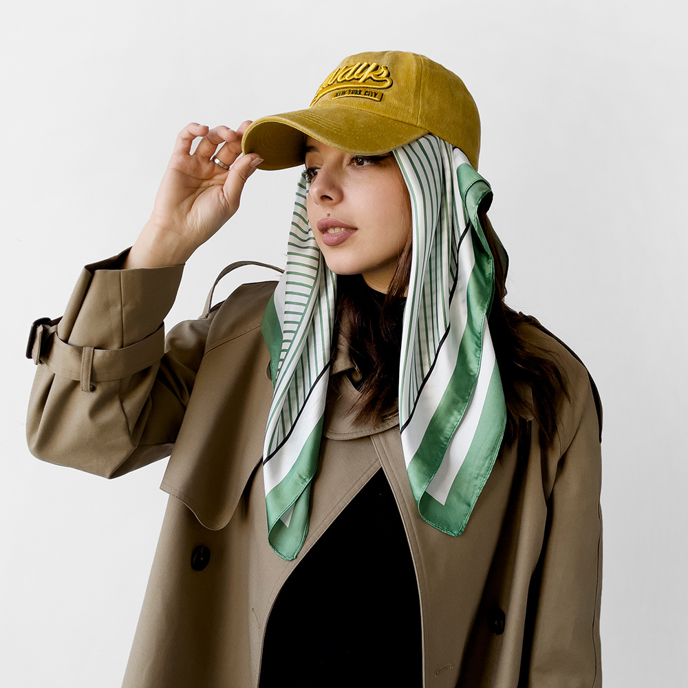 Femmes Élégant Rétro Pois Léopard Satin Écharpe En Soie display picture 19