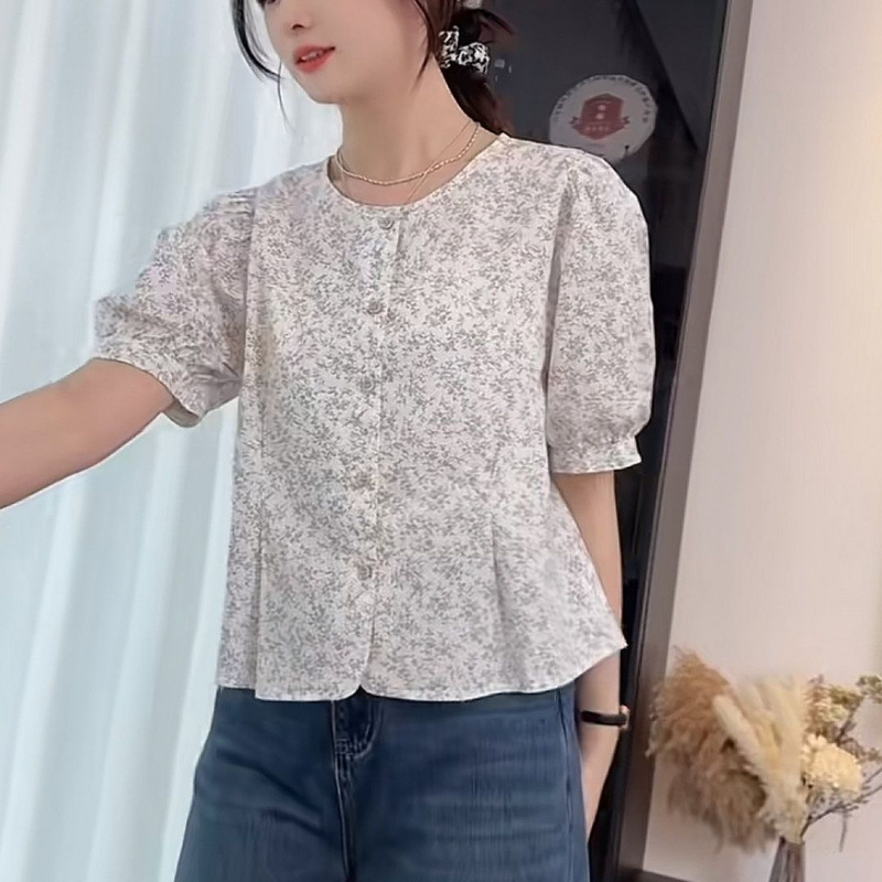 碎花短袖圆领衬衫女2025春夏新款设计感小众泡泡袖衬衣上衣通勤|undefined