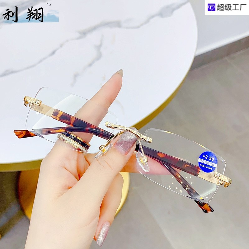 Nuevo Ajuste de moda elegante sin marco gafas de lectura de luz anti-azul para los ancianos gafas de lectura de metal para los ancianos
