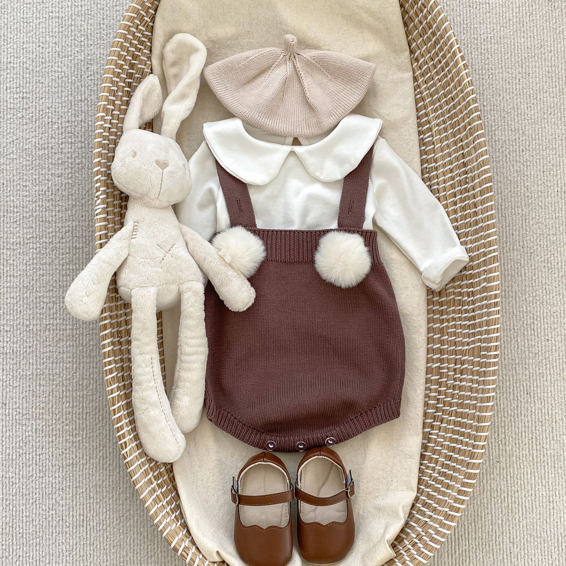 2023 otoño nuevo bebé de la piel bola de la Honda del mameluco del bebé femenino color sólido del todo-fósforo de punto mono mameluco