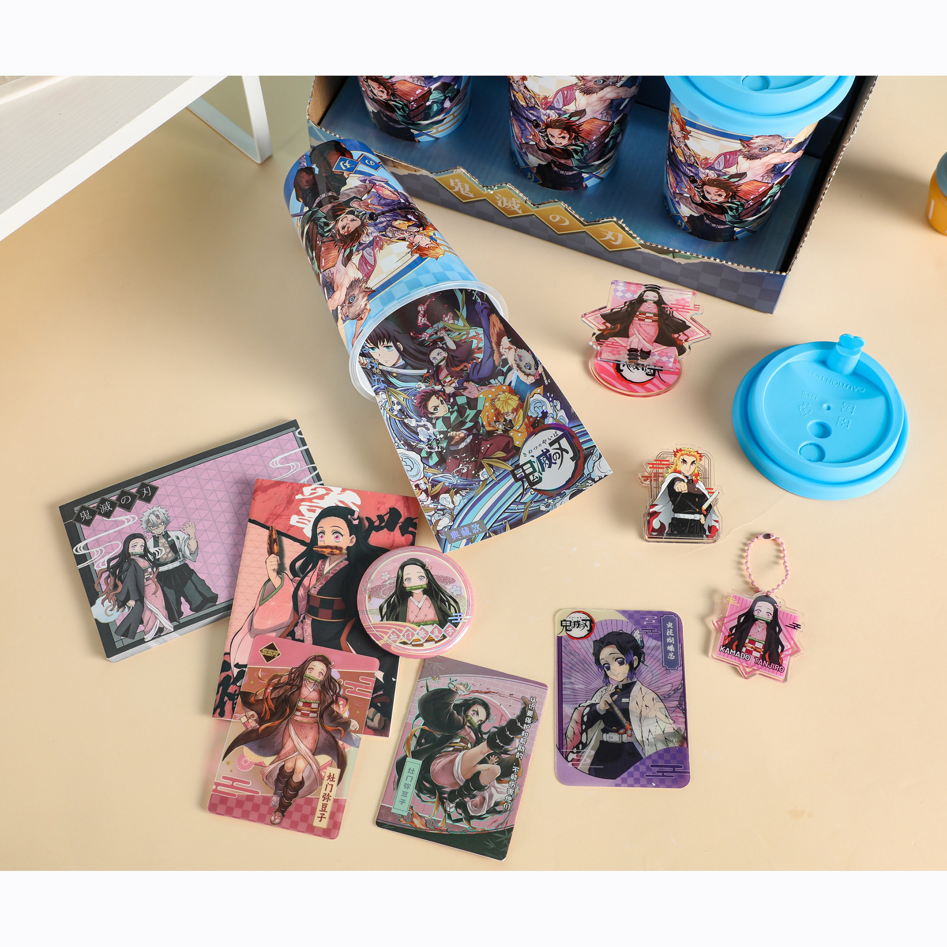 Fantasmas de la destrucción de la cultura de la leche de Gu Zi Tea Barrel Set de papelería de alto valor de cara con la mano de la marea de regalo de juego sorpresa paquete de regalo en stock