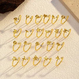 项链;耳环;戒指