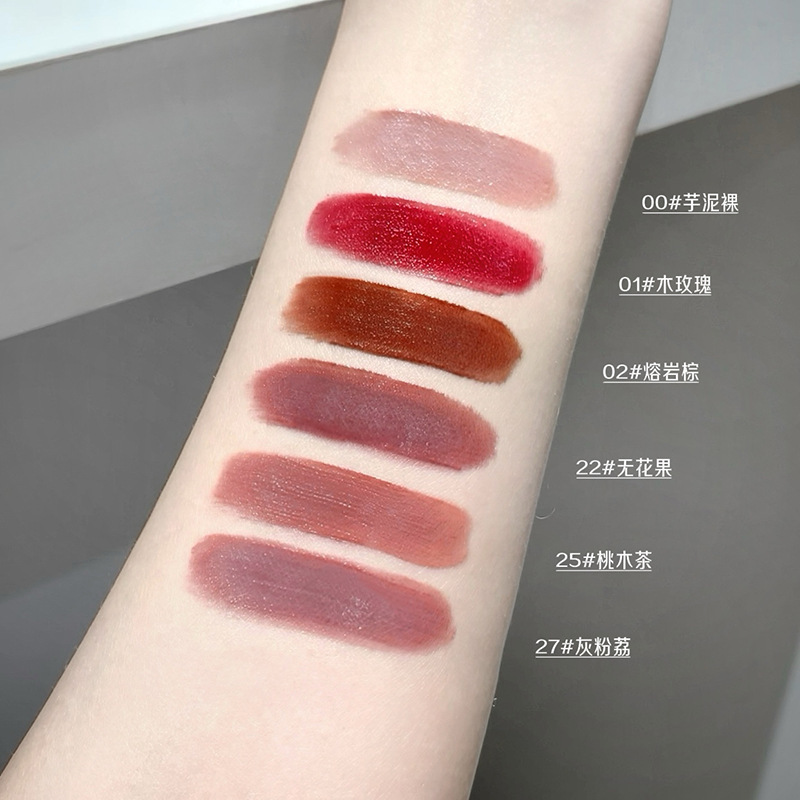 Gege oso terciopelo alto esmalte de labios, niebla de terciopelo mate no es fácil de tocar tazas de lápiz labial transfronterizo fábrica al por mayor