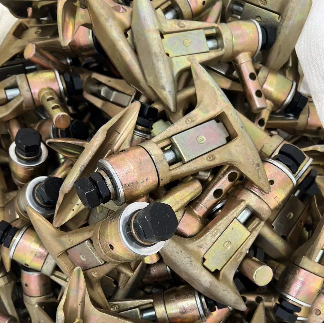 Шахтная надземная канатная дорога обезьяна автомобиль щипка штангенциркуль фиксированные характеристики просты в установке