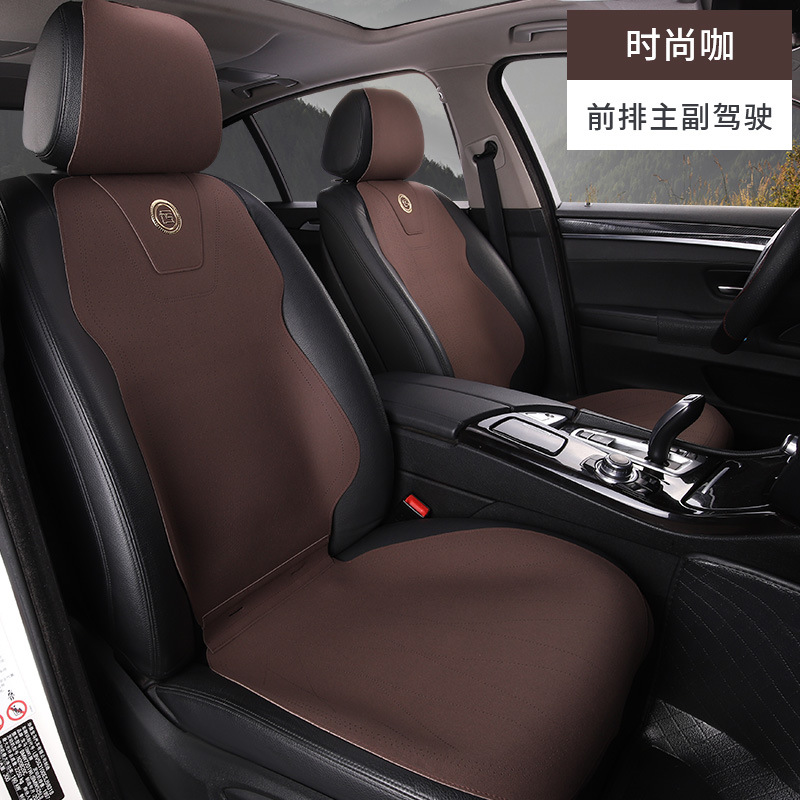 앞줄 운전자와 동승자의 커피 색상