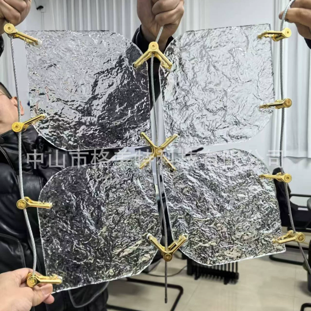 Четырехлистный клевер, новый хрустальный подвесной элемент, дугообразный стеклянный подвесной элемент, фурнитура для стеклянной перегородки из нержавеющей стали, фон для перегородки