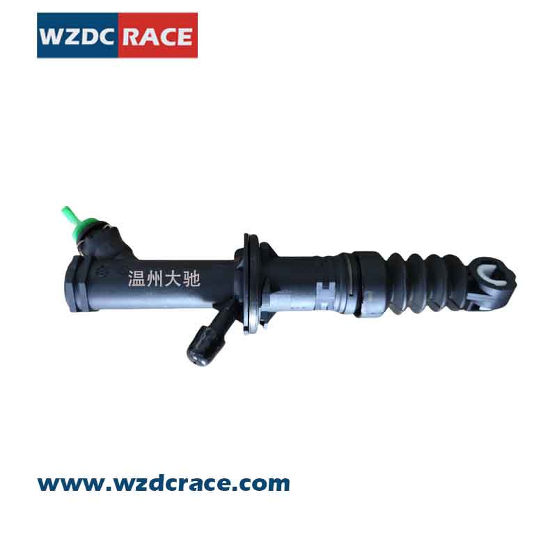 Cilindro maestro de embrague de automóvil306108623R 306104223R 2567Clutch master cylinder