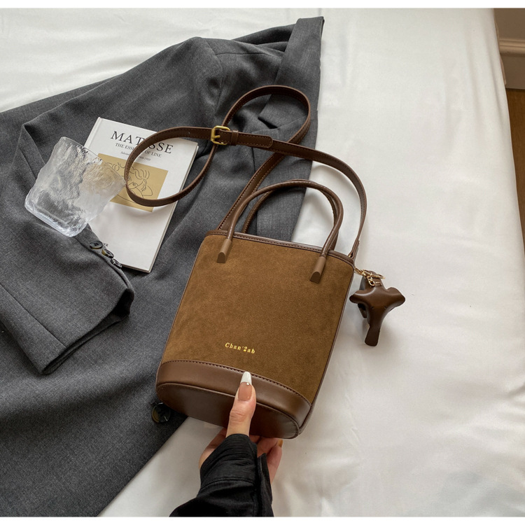 Autumn and winter retro suede small bag for women 2024 new popular all match messenger bag super hot portable bucket bag_voghion.com