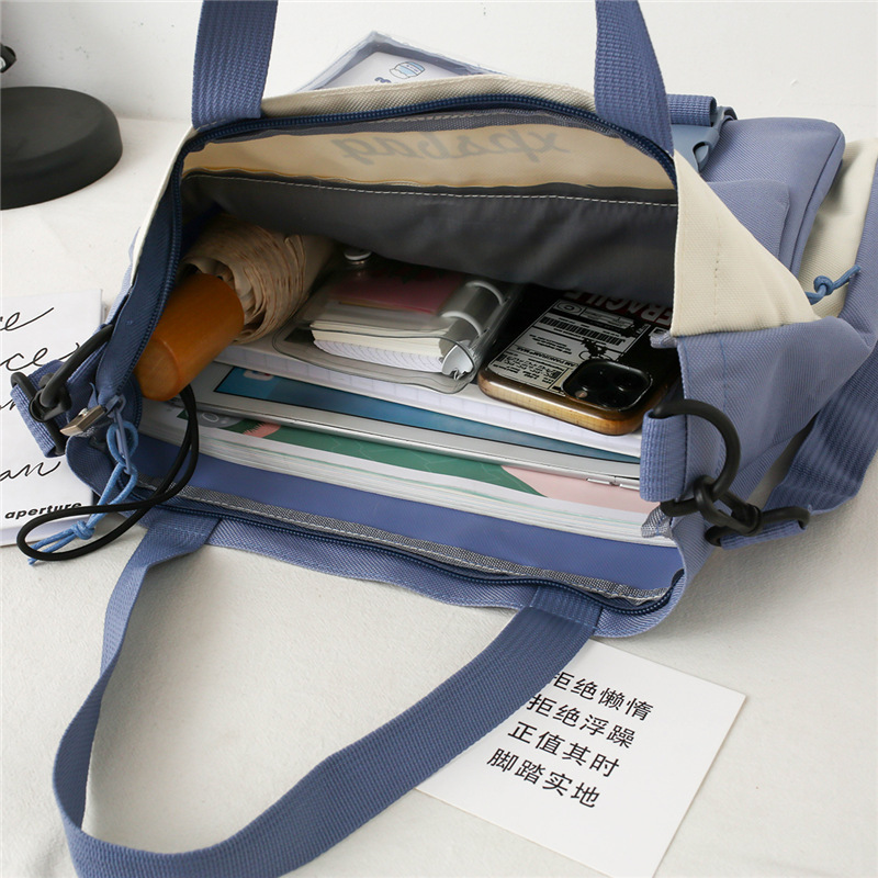Fashionable Korean version of large capacity single shoulder crossbody for students to make up classes, contrasting bag,_voghion.com
