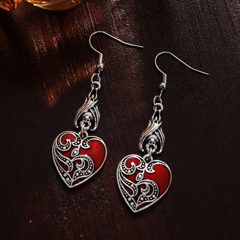 European and American Hot Selling Dark Gothic Style Retro Personality wine red Love Pendant Alloy Earrings Women's Jewelry Wholesale