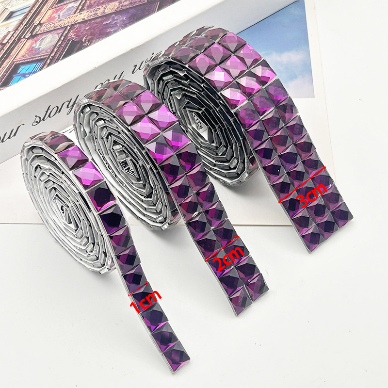 Nueva venta caliente de taladro de agua de vidrio cinta adhesiva de fusión en caliente tira de taladro de imitación autoadhesiva adhesivo adhesivo adhesivo de taladro de cristal caja de cosméticos diamante