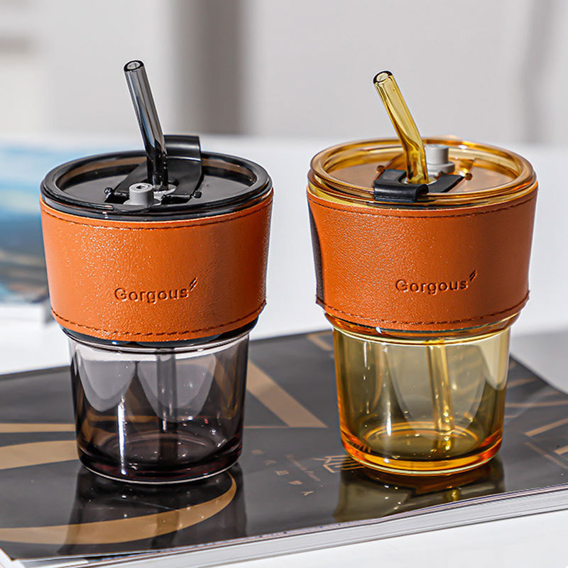 Taza de vidrio de alto valor para niñas, resistente a altas temperaturas, taza de agua de regalo para actividades de apertura, taza de café de lujo ligero y de alta gama con pajita