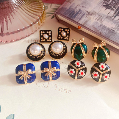 new pattern wholesale Retro court Peach circular classical temperament Pearl Drip Enamel 925 Needles earrings Earrings