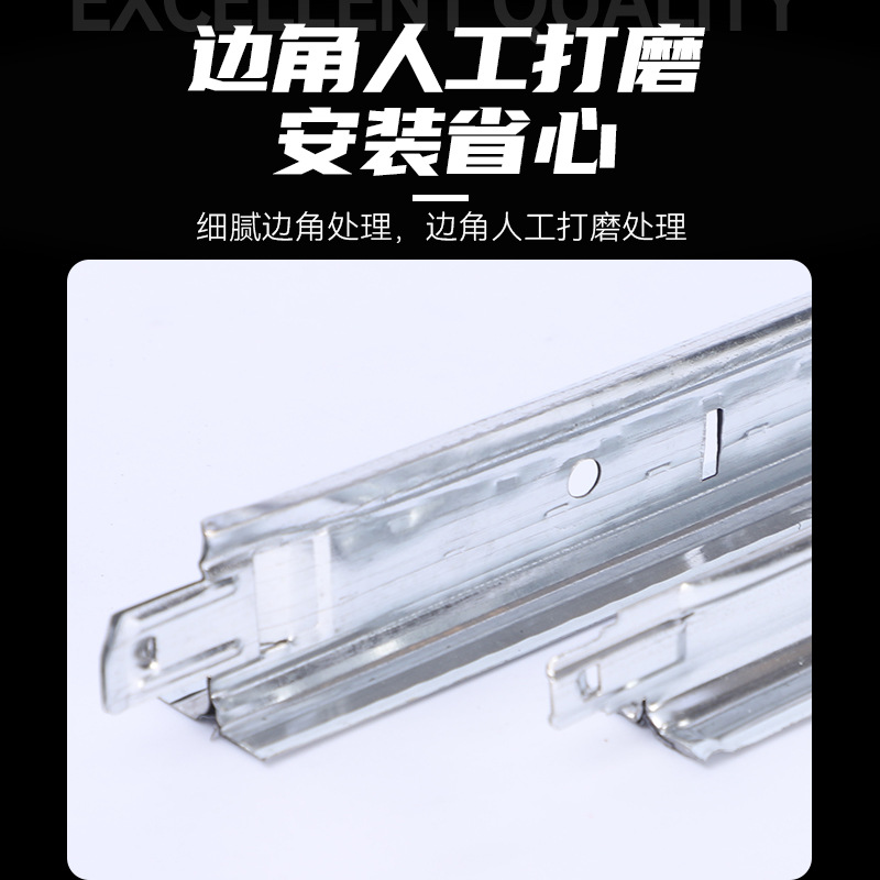 Suministro disponible de perfiles de techo de quilla pintados, tubos cuadrados decorativos de aluminio, tubos cuadrados de aluminio pintados con aerosol, quilla de partición, acero ligero.