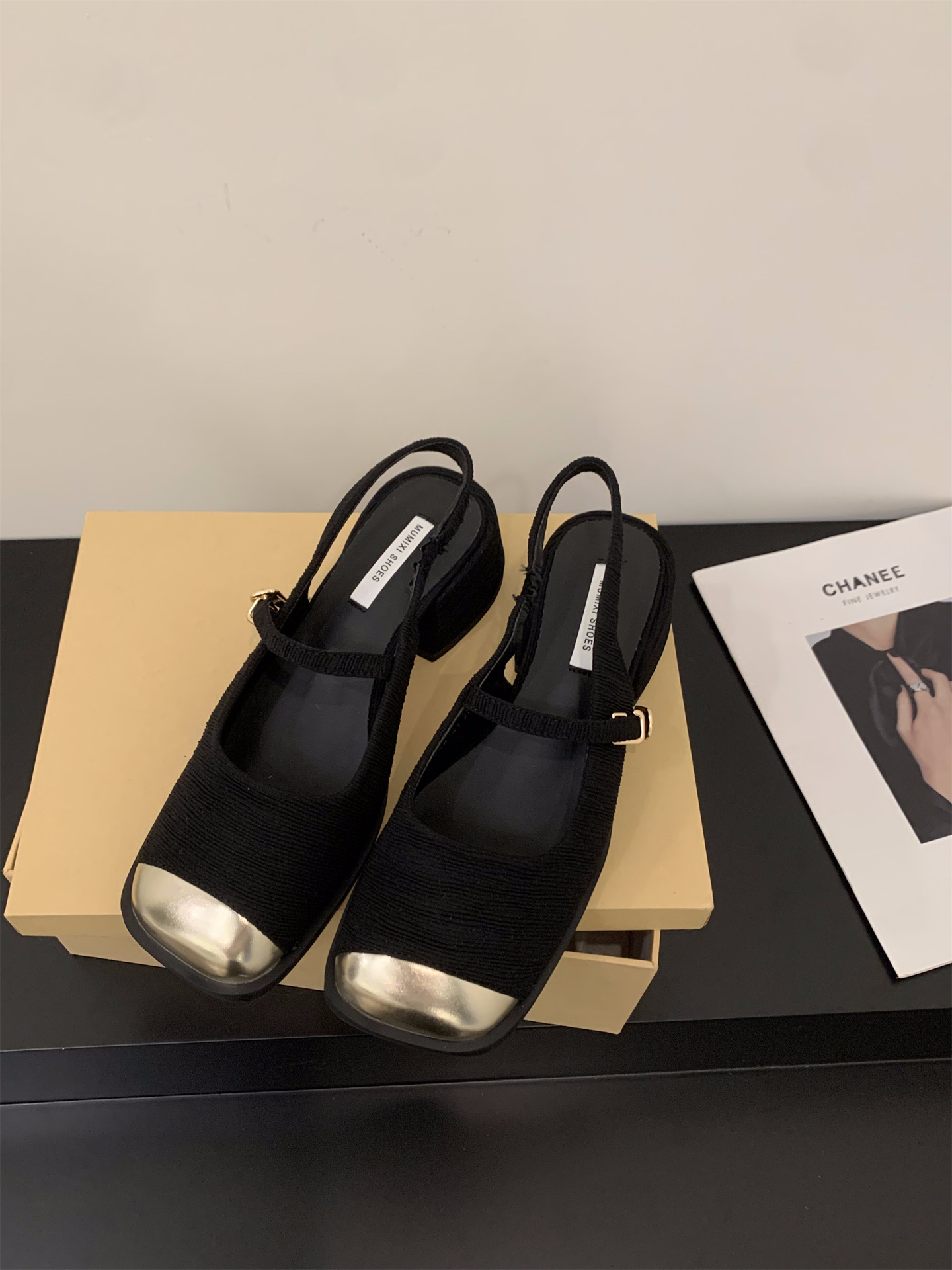 Pequeña brisa fragante negra francesa sandalias marizhen zapatos de hadas 2024 nuevos tacones altos en la brisa nocturna de verano